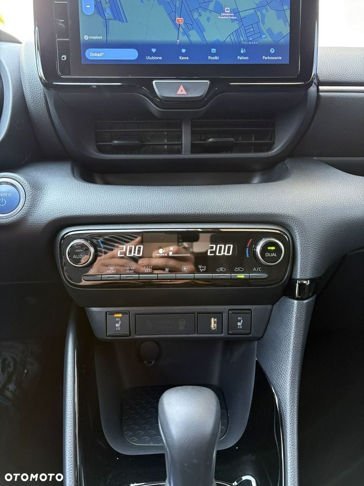 Toyota Yaris - 30