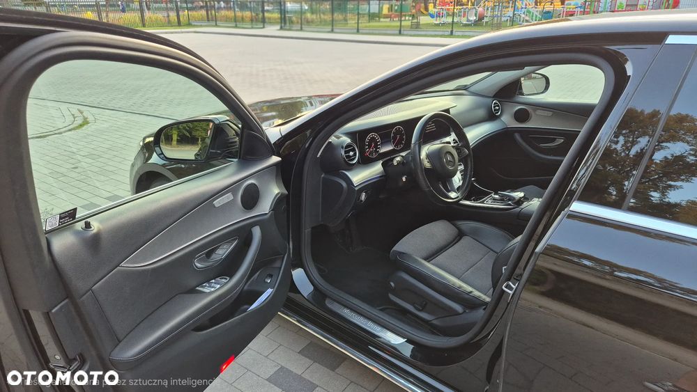 Mercedes-Benz Klasa E 200 9G-TRONIC - 14