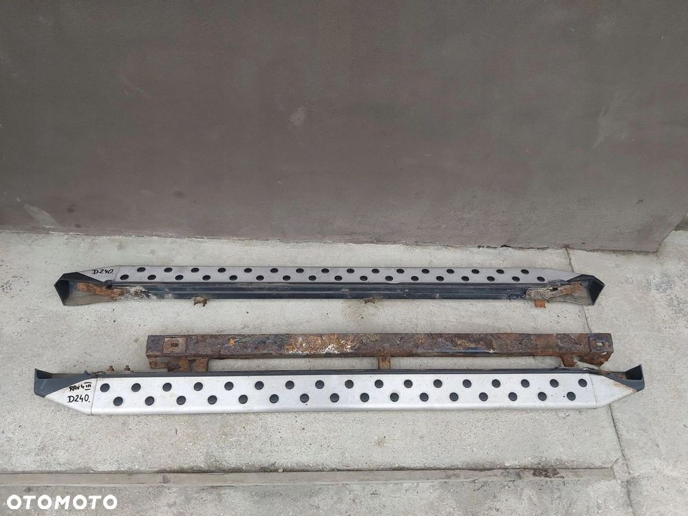 Toyota Rav4 III 2006 - 2012r stopnie progowe progi - 14