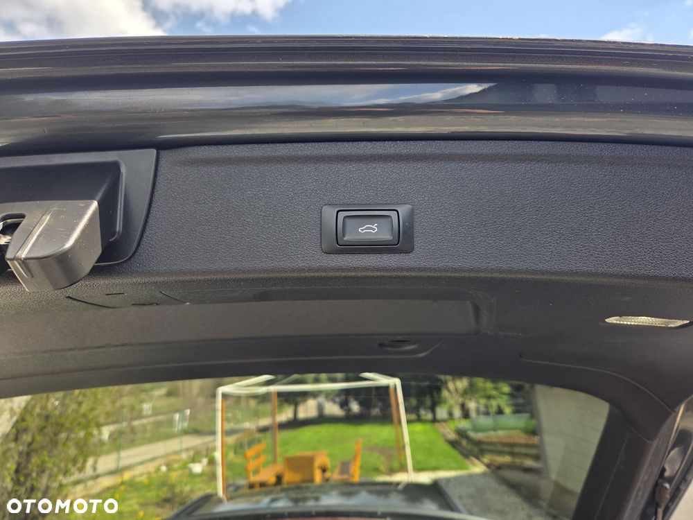 Audi A4 Avant 2.0 TDI DPF clean diesel Attraction - 36