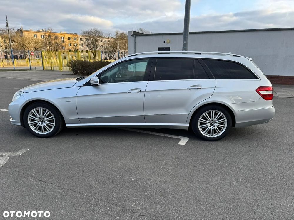 Mercedes-Benz Klasa E 200 CDI DPF BlueEFFICIENCY 7G-TRONIC Elegance - 7