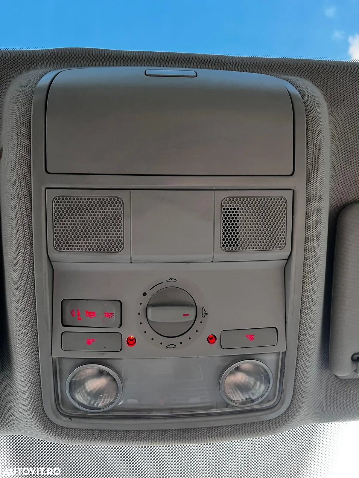 Volkswagen Golf 1.9 TDI Comfortline DPF - 9