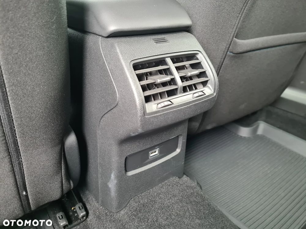 Citroën C4 1.2 PureTech Shine S&S - 20