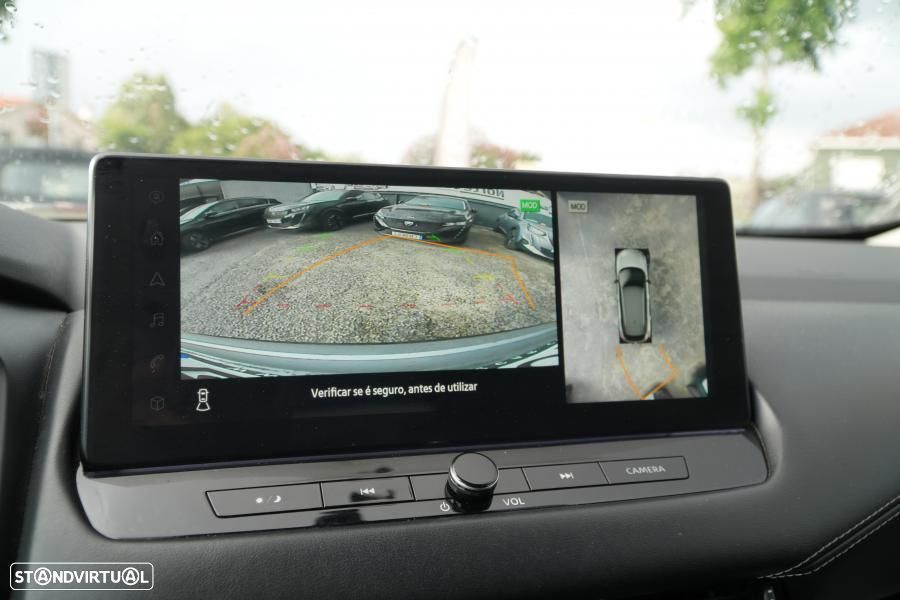 Nissan Qashqai 1.3 DIG-T N-Connecta Xtronic — fotografia 13