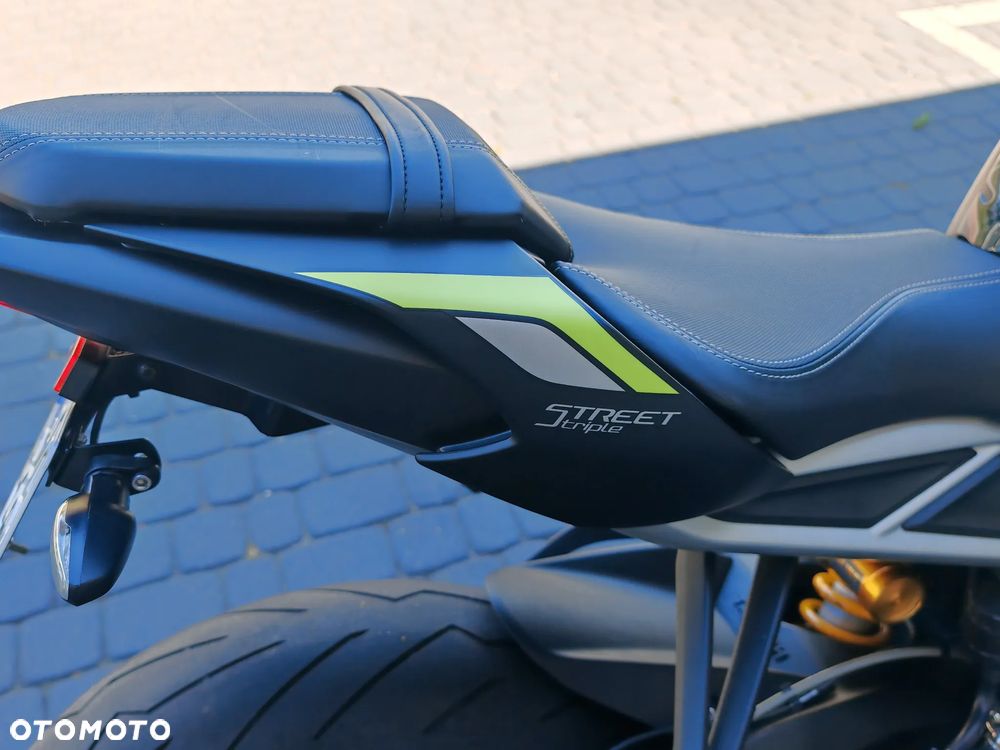 Triumph Street Triple - 39