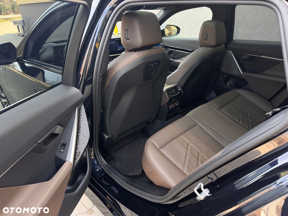 BMW Seria 5 520d xDrive - 15