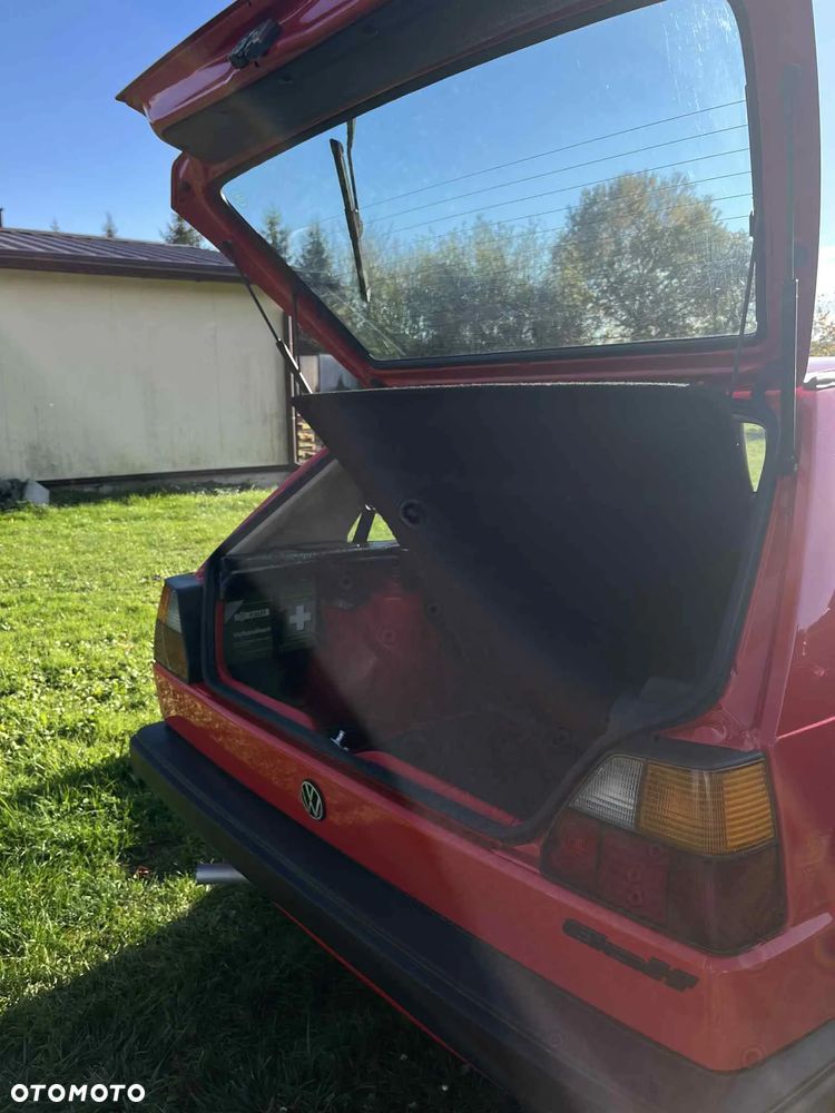 Volkswagen Golf - 12