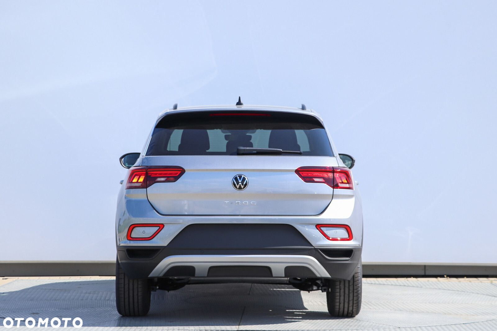 Volkswagen T-Roc - 4
