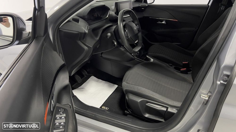 Peugeot 208 1.2 PureTech Active Pack - 12