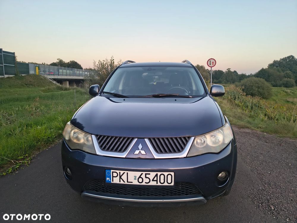 Mitsubishi Outlander 2.4 4WD Intense - 2