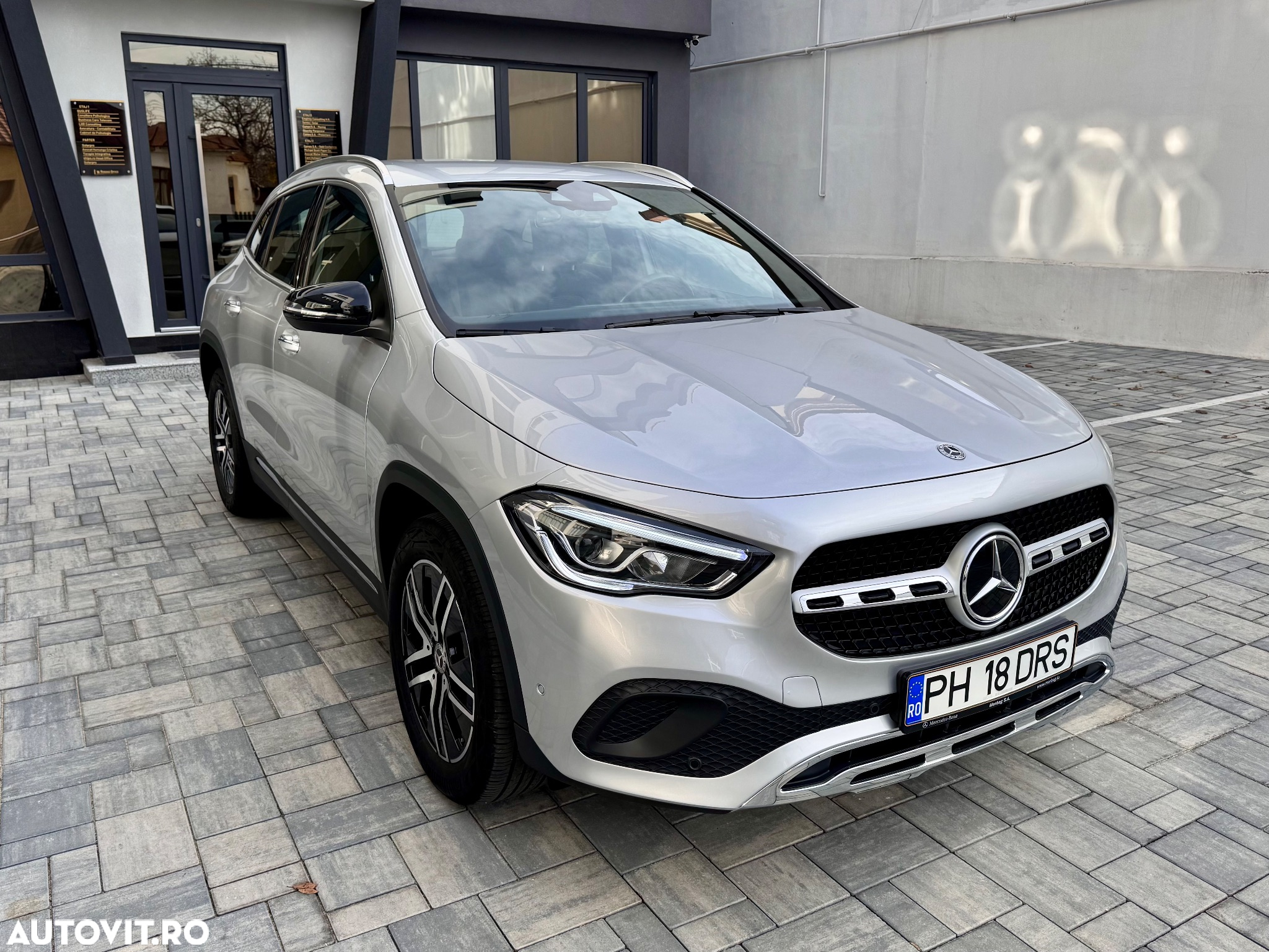 Mercedes-Benz GLA - 2