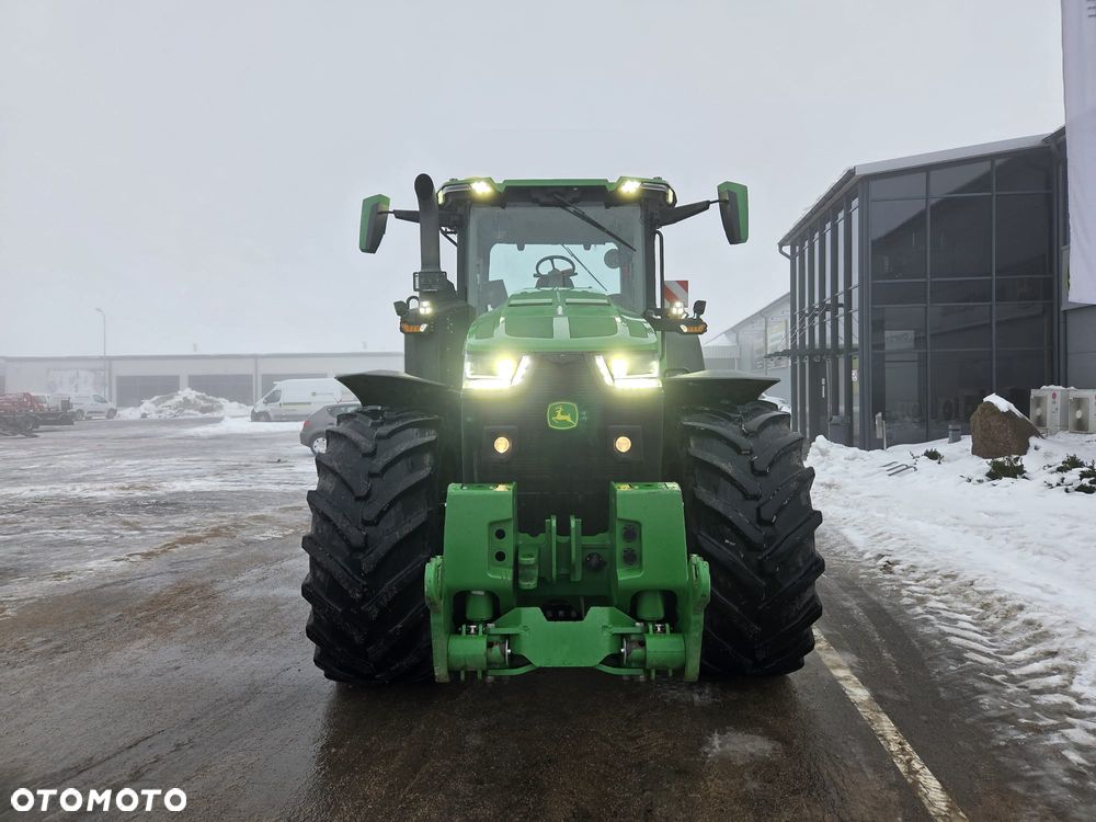 John Deere 8R310 - 3