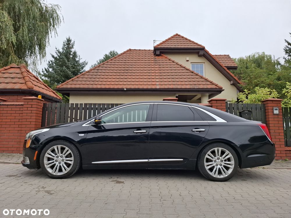Cadillac XTS - 15
