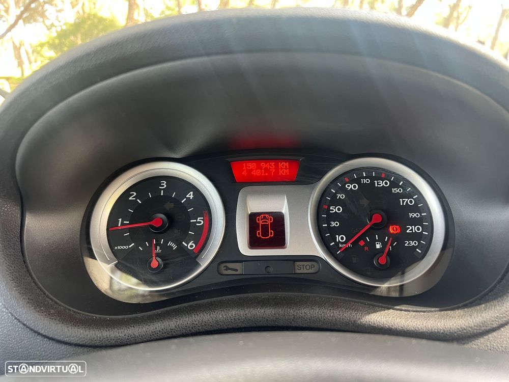 Renault Clio 1.5 dCi Dynamique S - 7