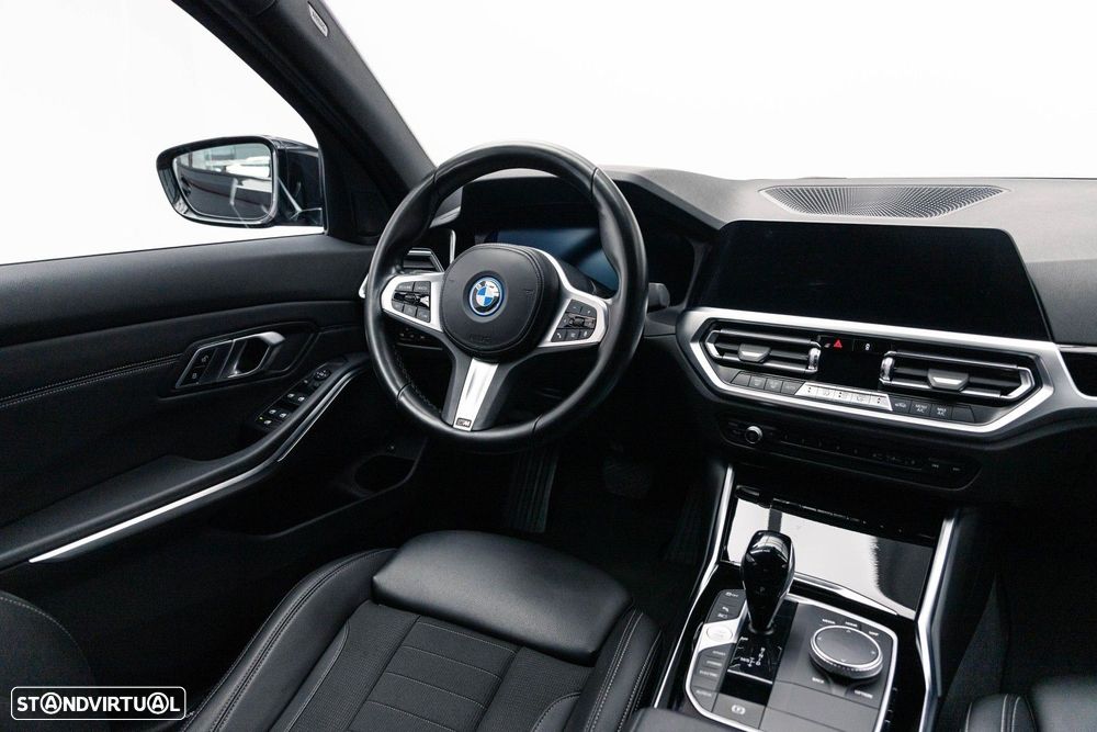 BMW 320 e Pack M Auto - 13