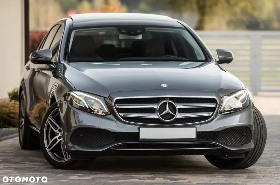 Mercedes-Benz Klasa E - 17