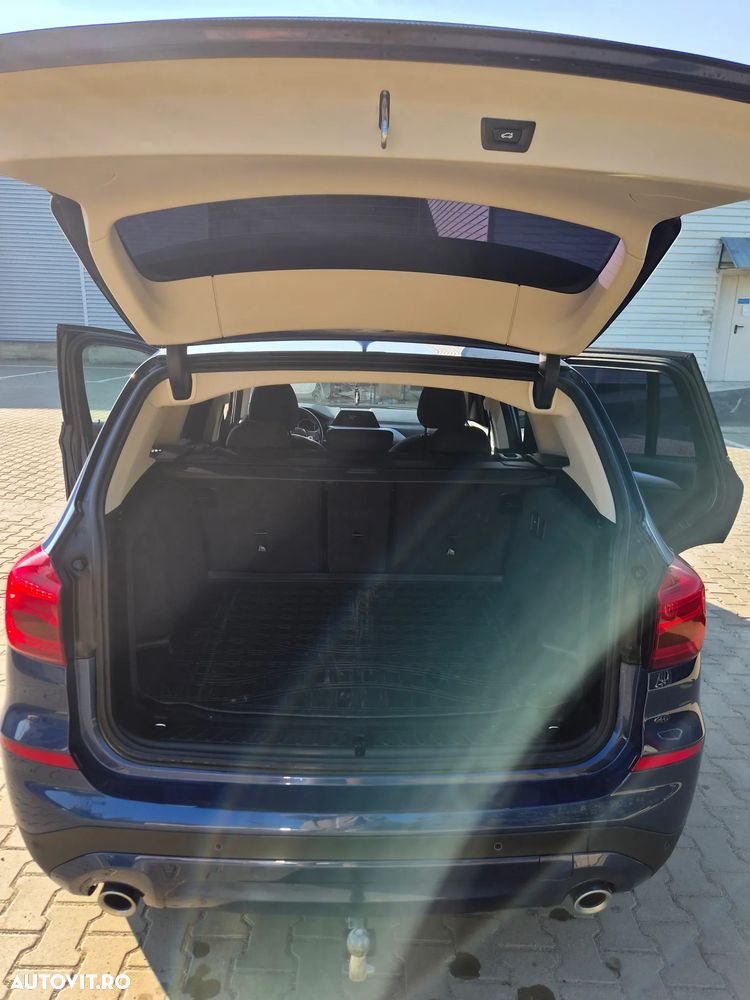 BMW X3 xDrive20d Aut. - 11