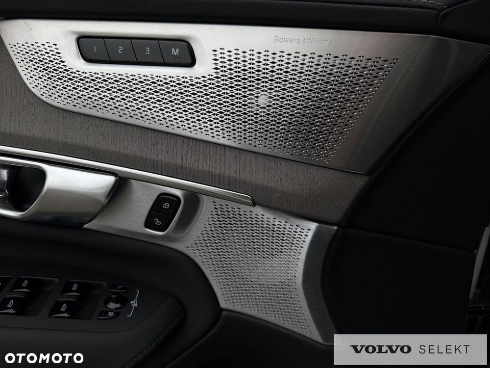 Volvo XC 90 - 29