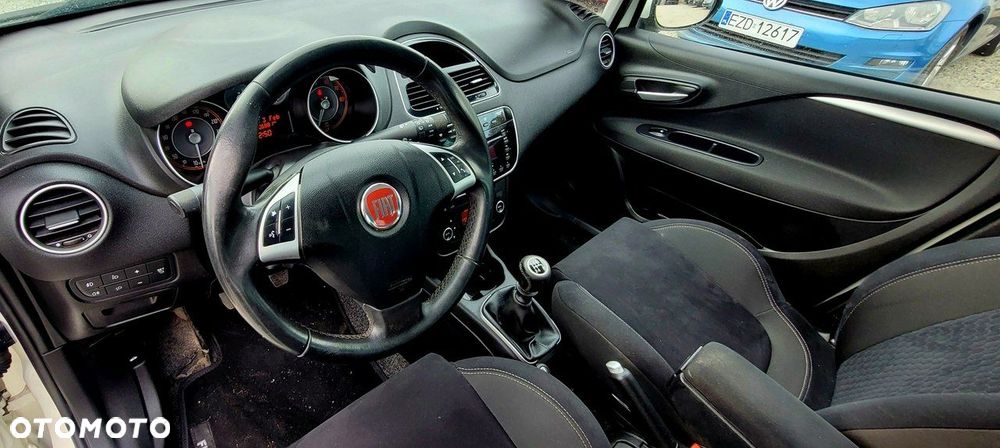 Fiat Grande Punto - 13