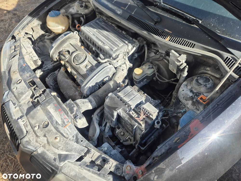 Seat Ibiza 1.4 16V Comfort Edition - 8