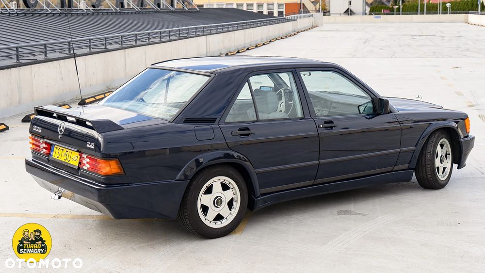 Mercedes-Benz W201 (190) - 3