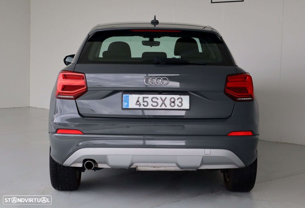 Audi Q2 1.6 TDI Design - 6