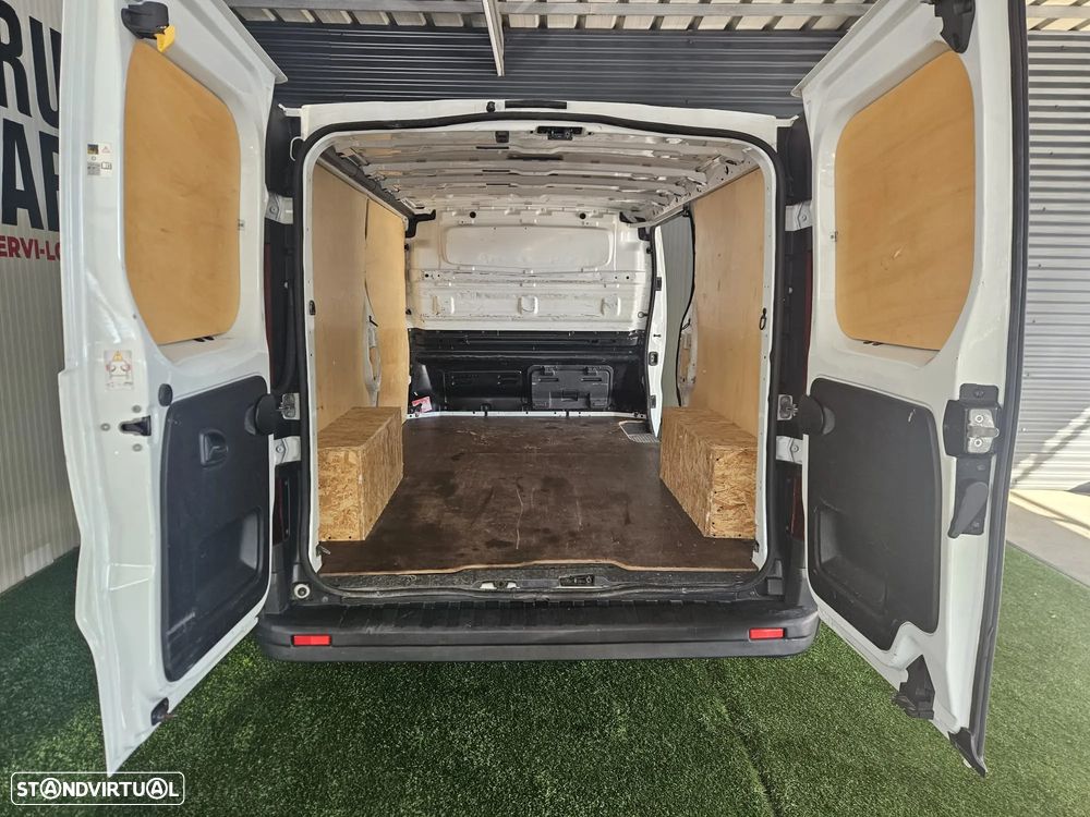 Renault TRAFIC LONGA IVA DEDUTÍVEL - 8