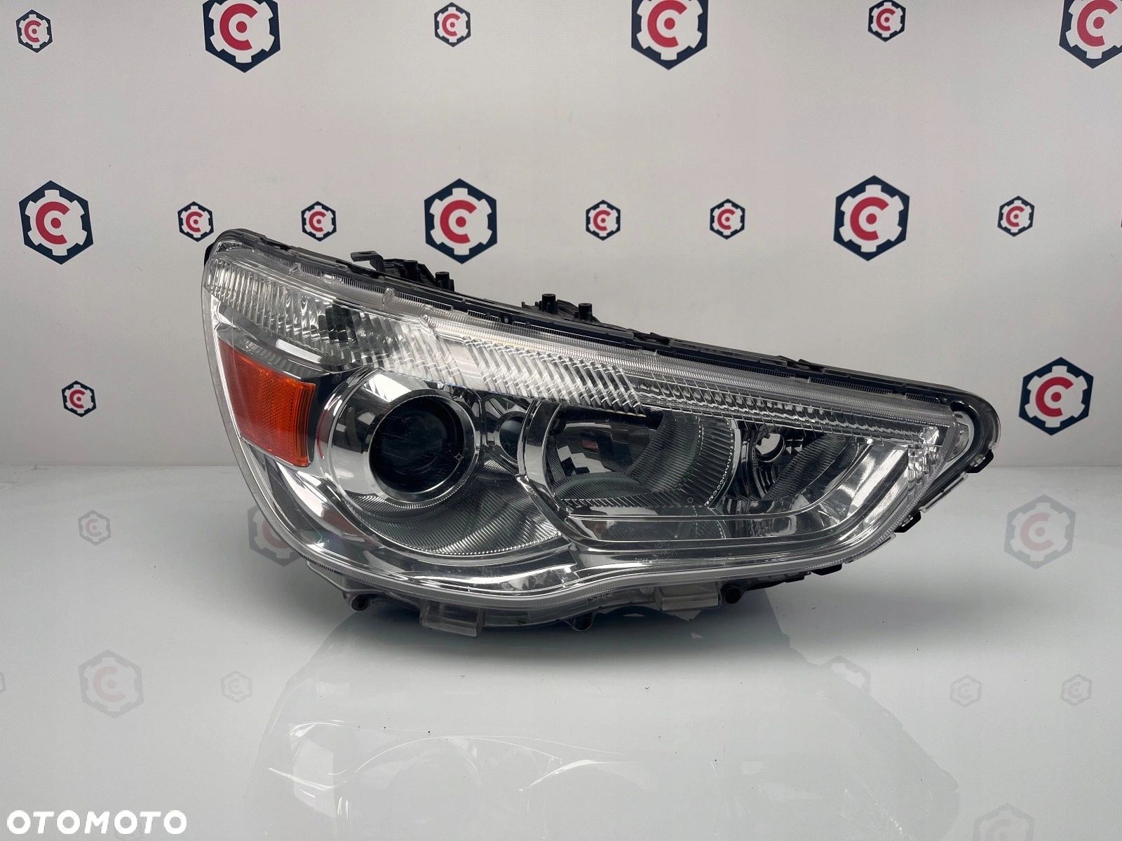 LAMPA PRAWA PRZÓD MITSUBISHI ASX 2010- - 1