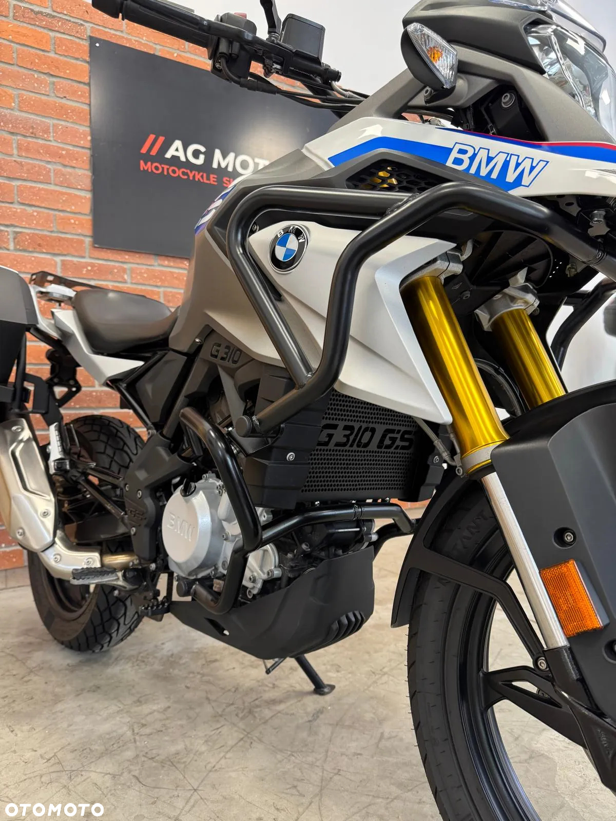 BMW G - 11