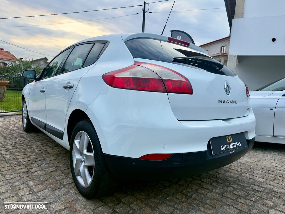 Renault Mégane 1.5 dCi Dynamique - 23