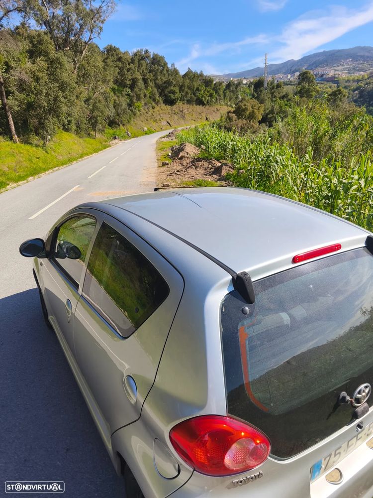 Toyota Aygo 1.0 - 15