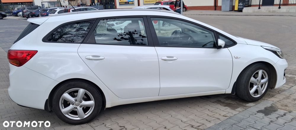 Kia Ceed 1.6 CRDi L - 4