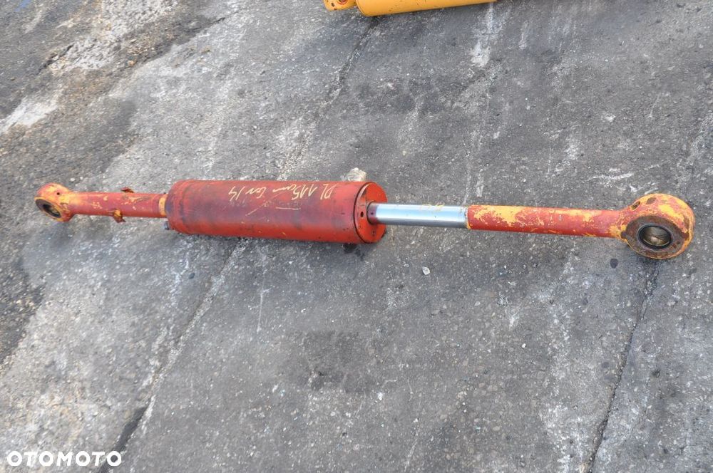SIŁOWNIK HYDRAULICZNY LIEBHER L509 DŁ. 115 CM