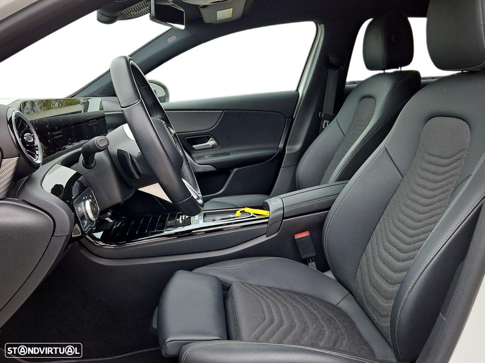 Mercedes-Benz A 250 e - 11