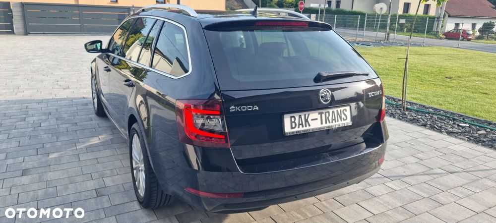 Skoda Octavia 2.0 TDI DSG Premium Edition - 20