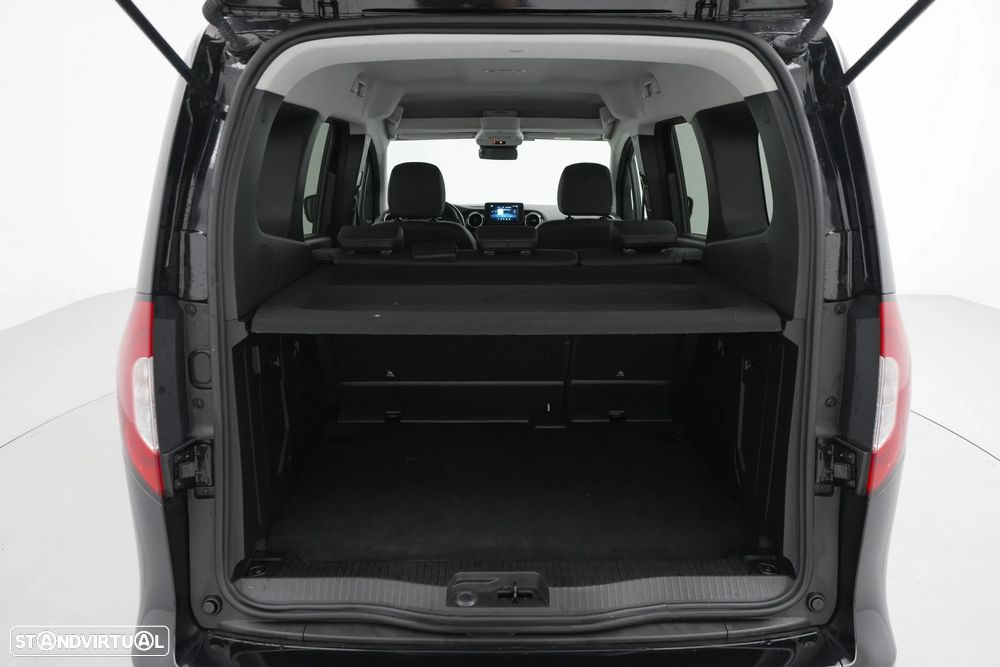 Mercedes-Benz T 180 d Auto Progressive - 29