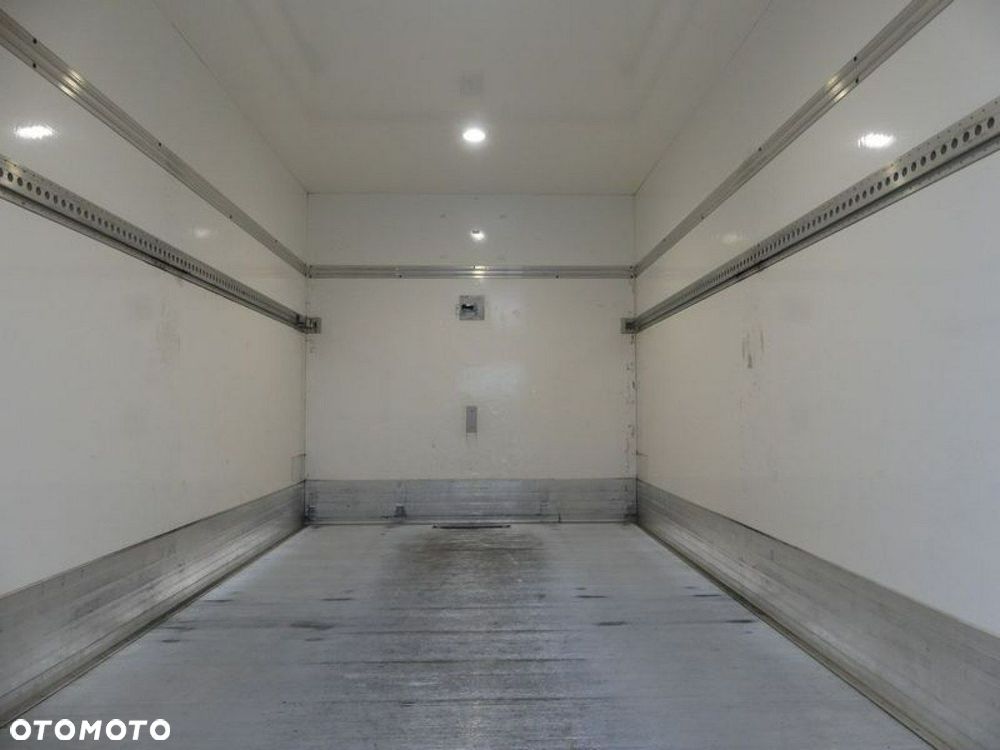 Volkswagen Crafter - 15