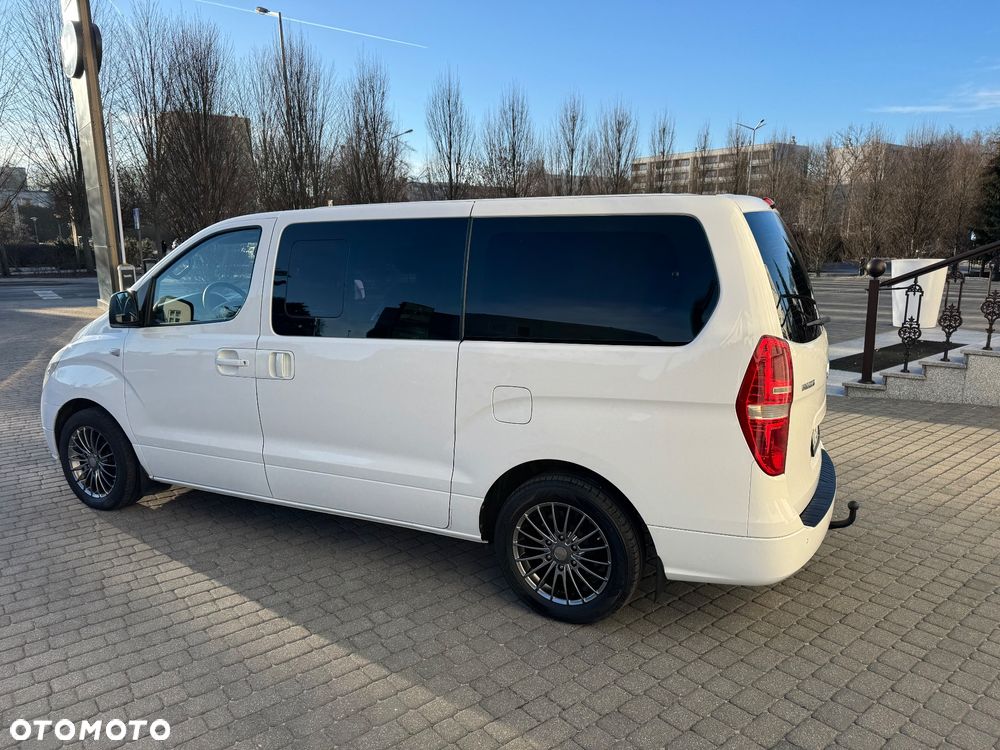 Hyundai H-1 Cargo teilverglast Autm HK - 11