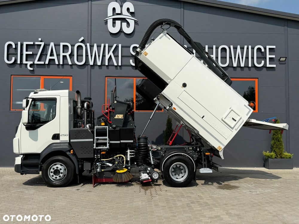 Volvo VOLVO FL 15.250 Euro 6 // zamiatarka JOHNSTON VT652 // odkurzacz , polewaczka - 12
