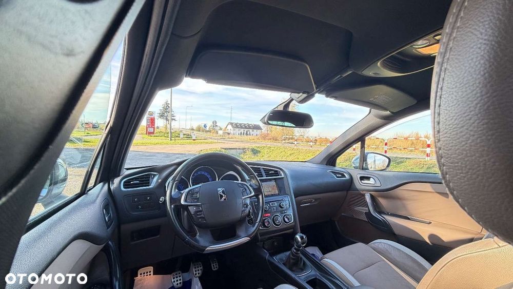 Citroën DS4 2.0 HDi SportChic - 22