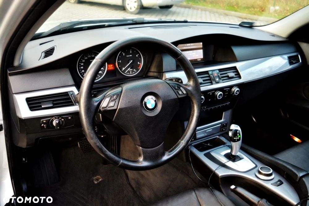 BMW Seria 5 520d - 20