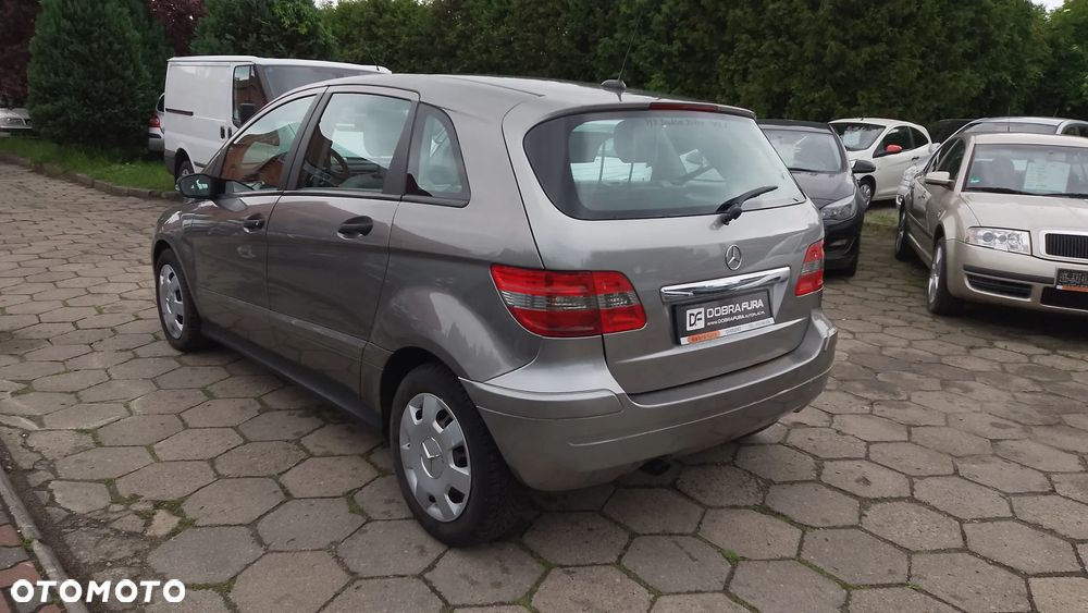 Mercedes-Benz Klasa B 180 CDI Special Edition - 3