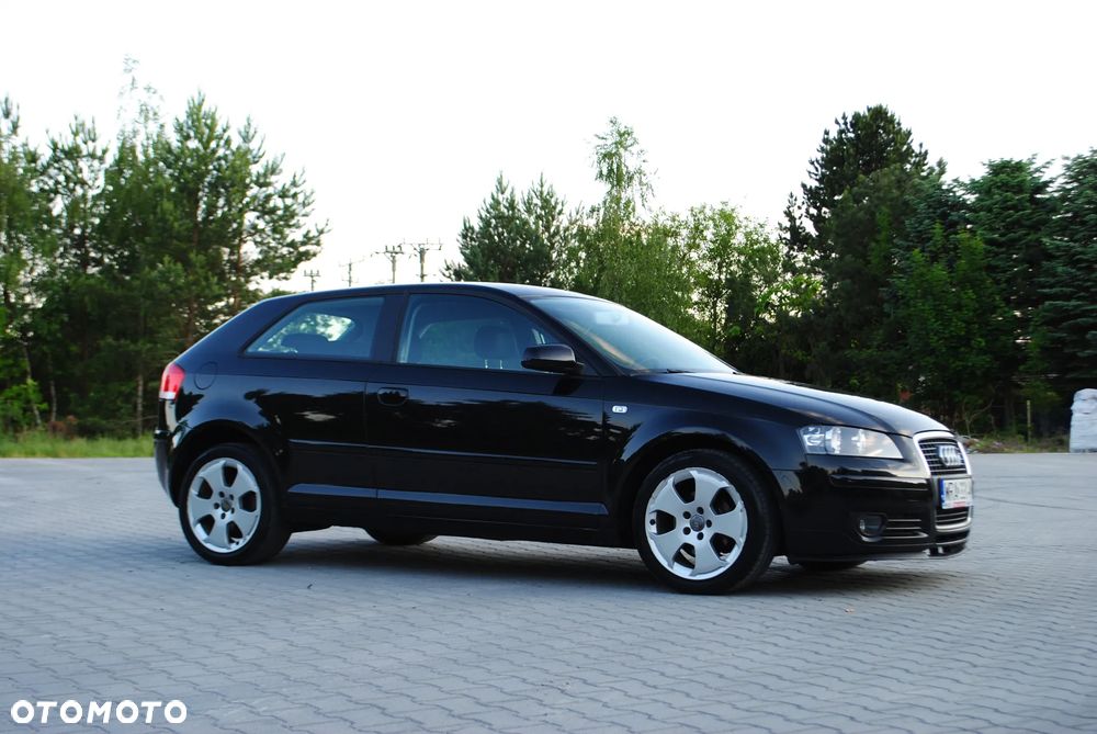 Audi A3 3-drzwiowe 1.6 Attraction - 9