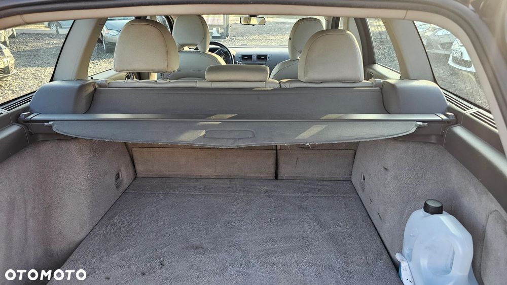 Volvo V50 2.0D Momentum - 14