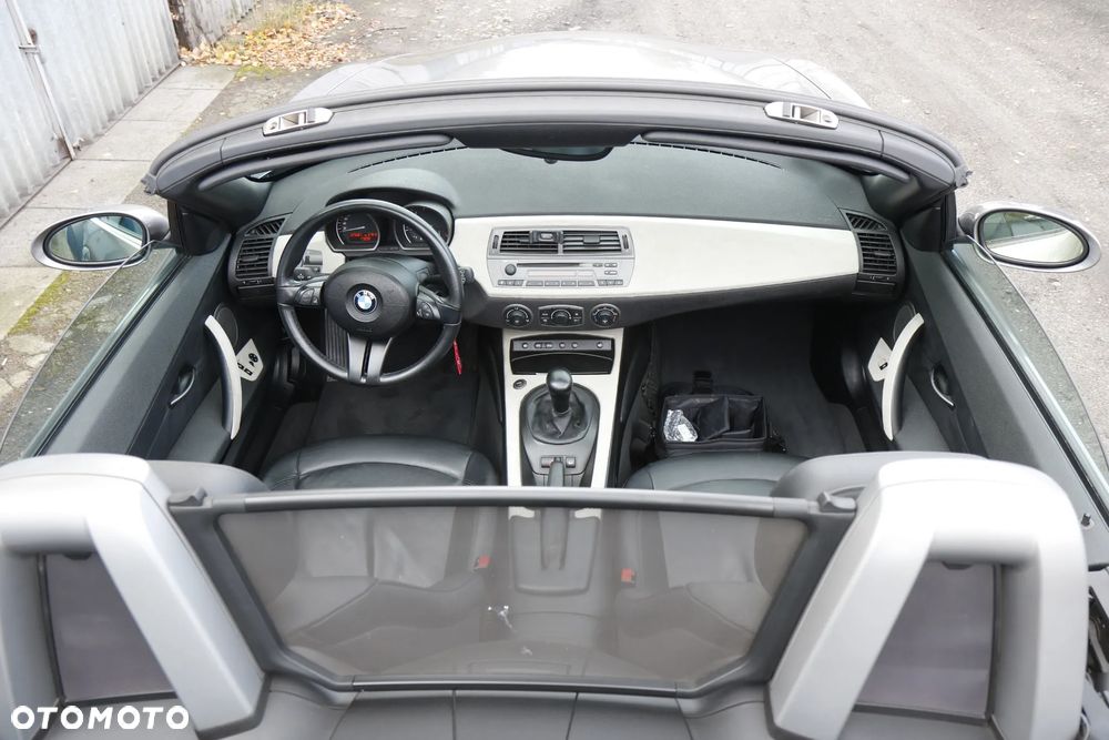 BMW Z4 3.0i - 13