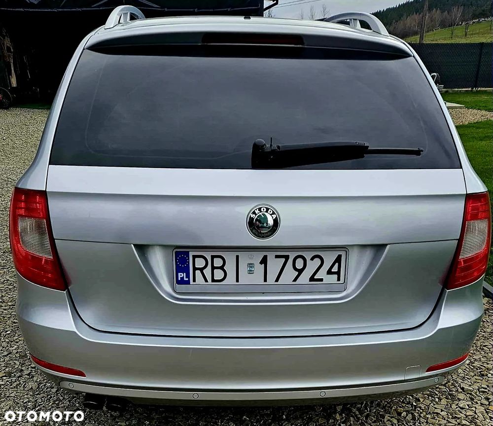 Skoda Superb 2.0 TDI 4x4 Platinum - 5