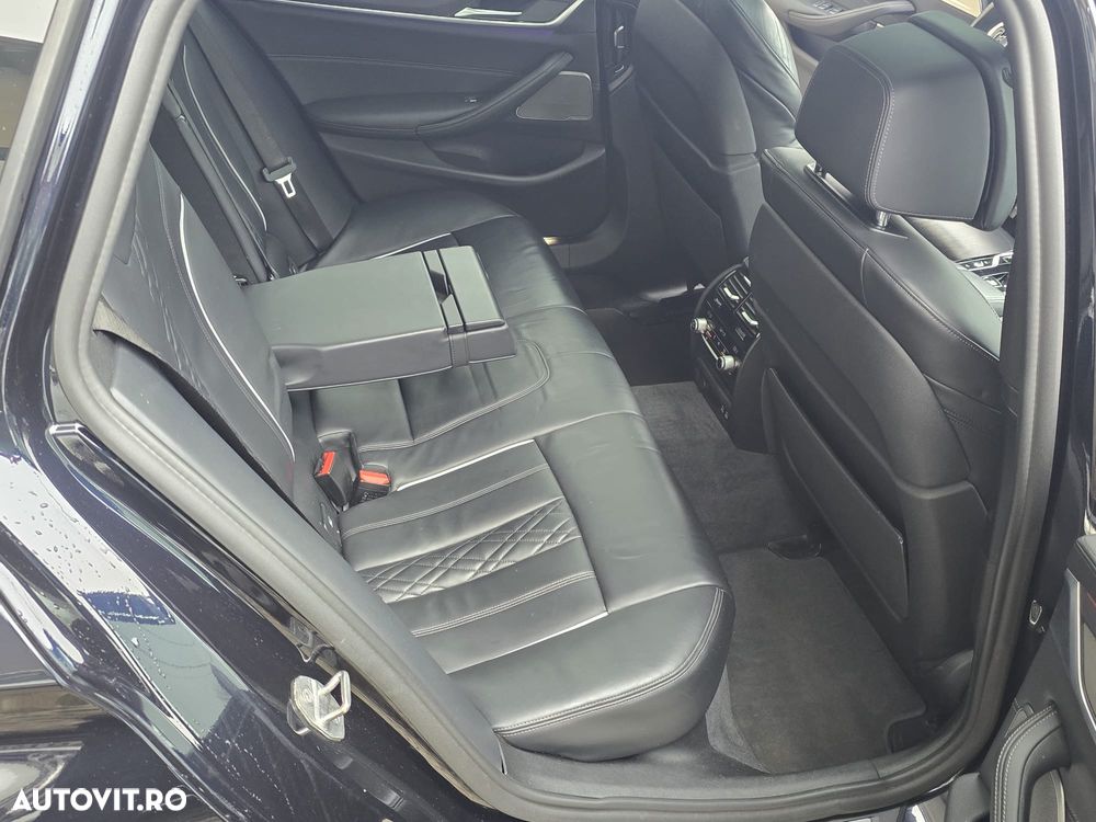 BMW Seria 5 530e xDrive AT PHEV - 35