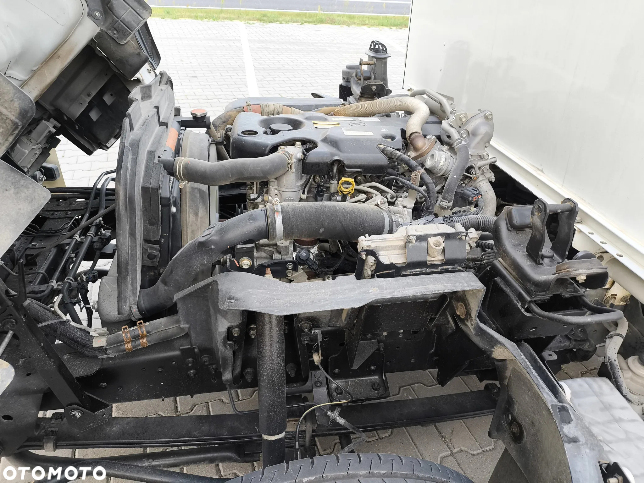 Isuzu N35 - 16