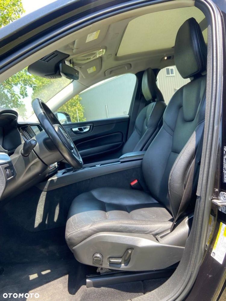 Volvo XC 60 T6 AWD Momentum - 11