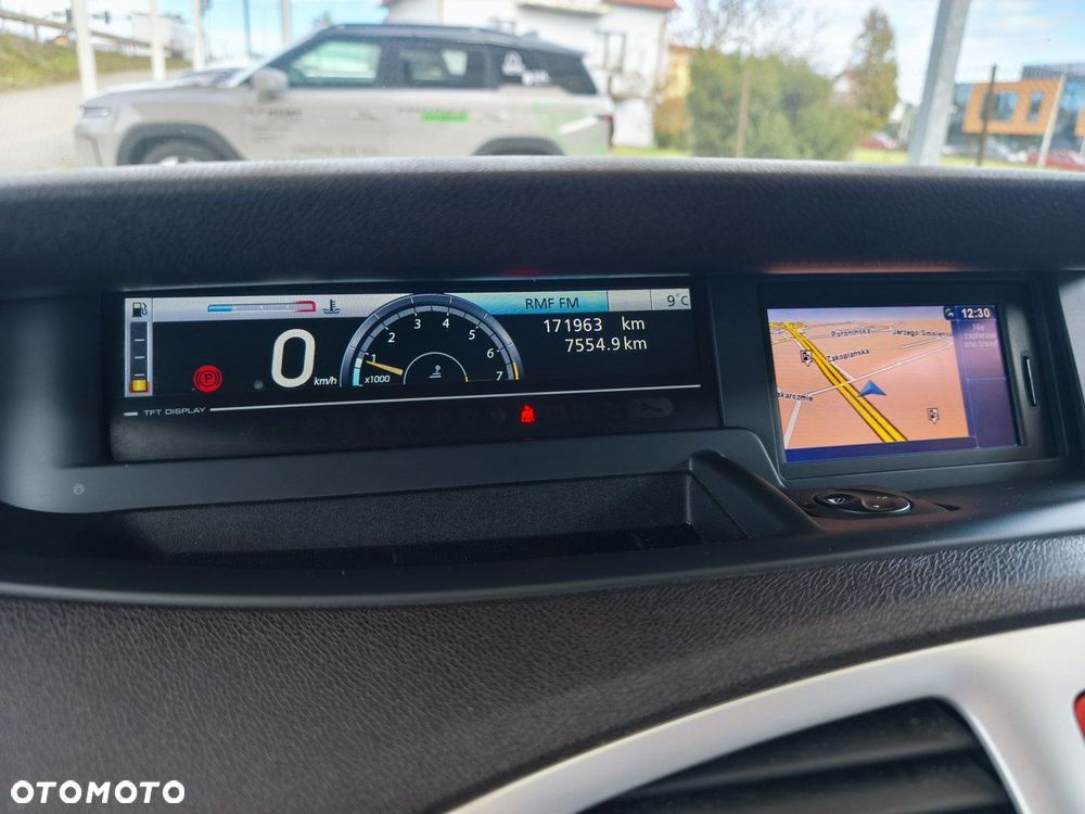 Renault Grand Scenic - 24